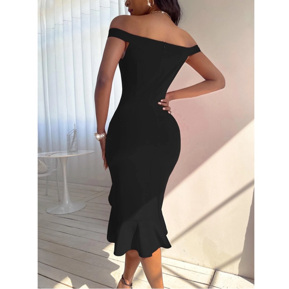 Off Shoulder Black Ruffle Detail Mermaid Dress - Picture 3 of 7